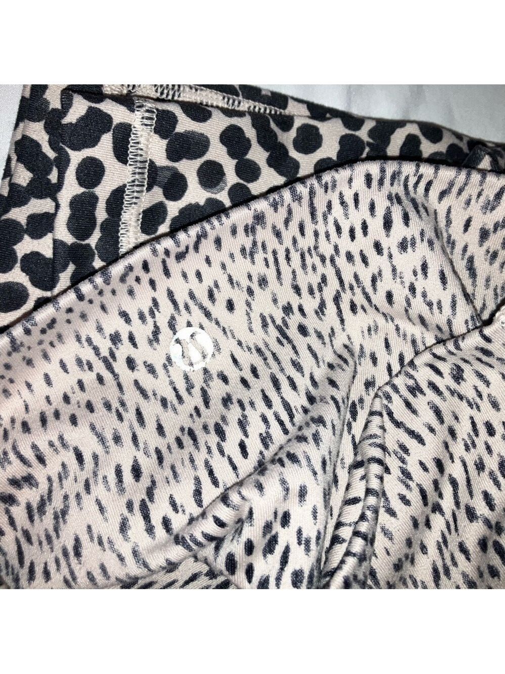 Lululemon Wunder Under Crop II Roll Down Buttery SOFT Leggings size 4 perf cond. - Picture 7 of 11